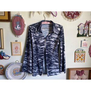 90's/Y2K VTG Renee Lauren animal print sexy flare sleeve open front belly shirt